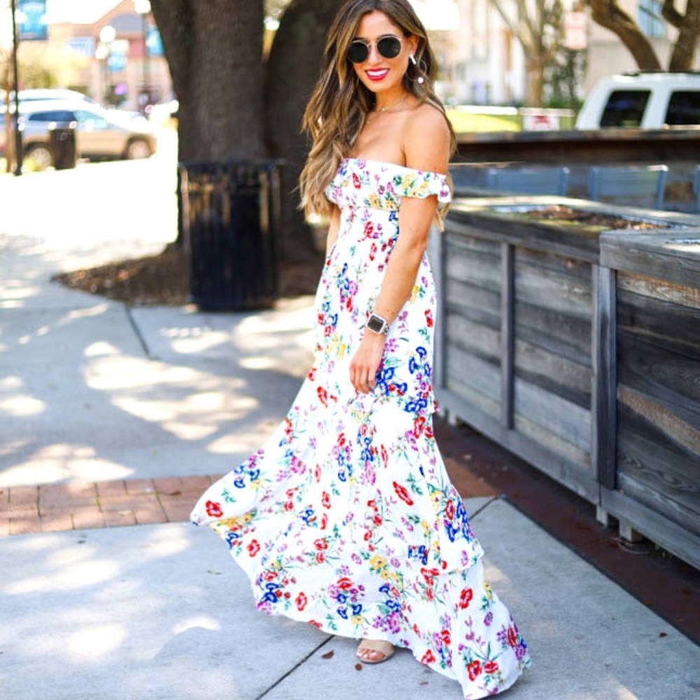 EXPRESS FLORAL OFF THE SHOULDER TIERED MAXI DRESS IN FLORAL PRINT - XS